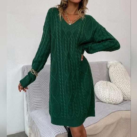Dresses & Skirts - NEW Cable Knit Long Sleeve Sweater Dress Deep Green